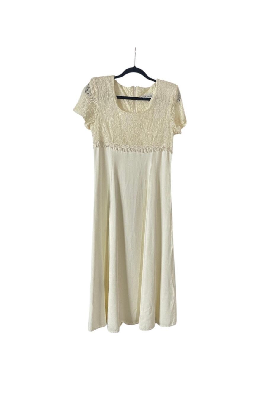 Vintage  Betsy’s Things Cream Flowing Dress Shoulder Pads 12